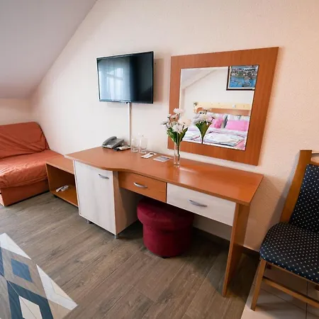 Holiday-m 3* Ohrid