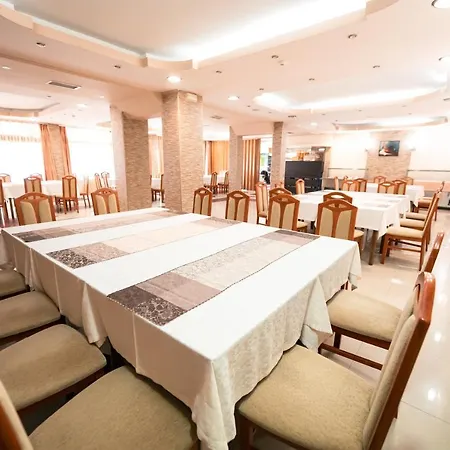 Holiday-m Hotel