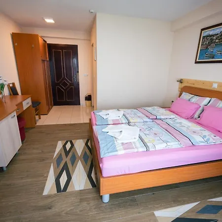 Holiday-m Ohrid