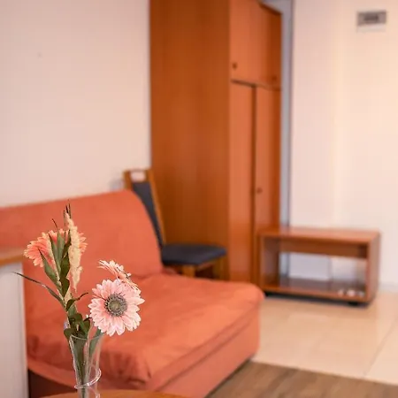 Holiday-m 3* Ohrid