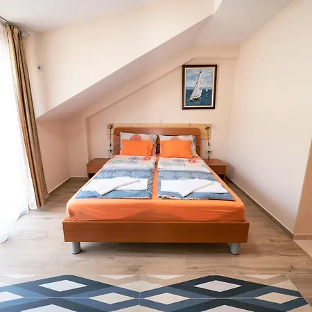 Hotel Holiday-m Ohrid