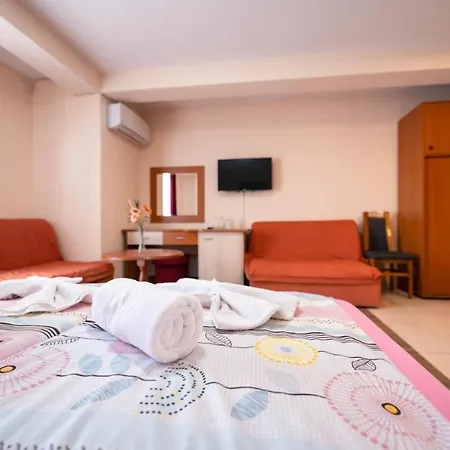 Holiday-m 3* Ohrid